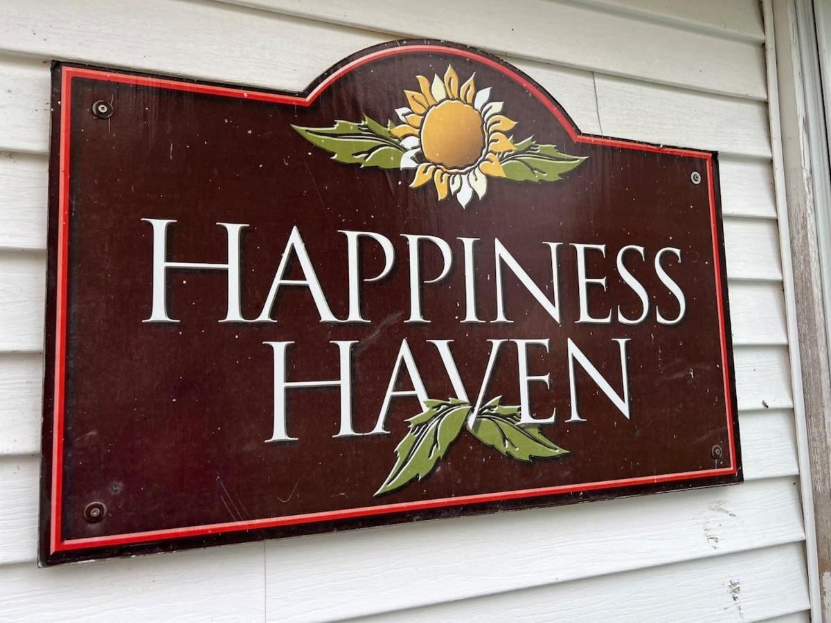 Happiness Haven: Waterfront Pec House Villa Picton Buitenkant foto